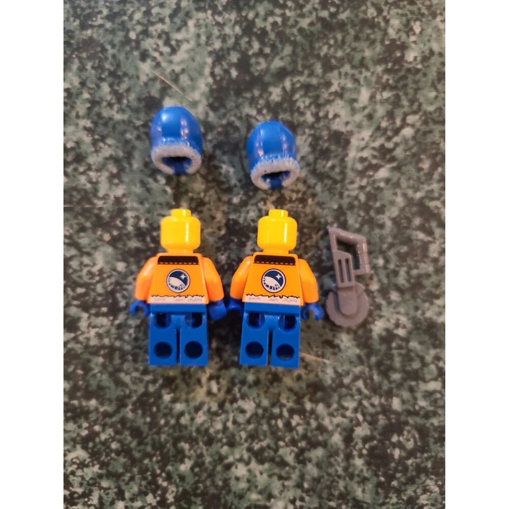 Lot of 2 Lego Arctic Explorer Minifigures Cty0492
